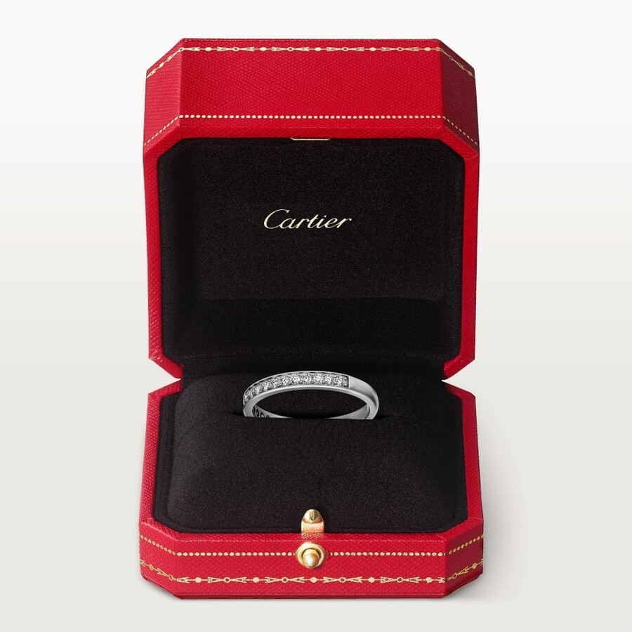 1895 wedding band 2.6 mm width half-paved