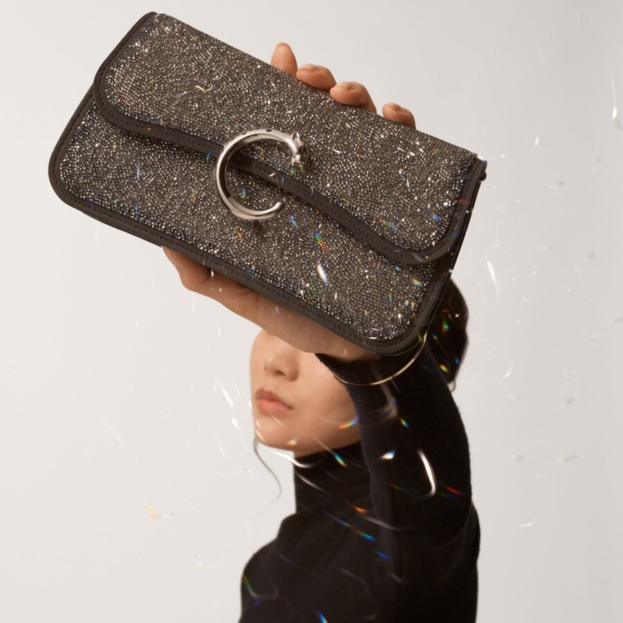 mini model chain bag panthère c de cartier
