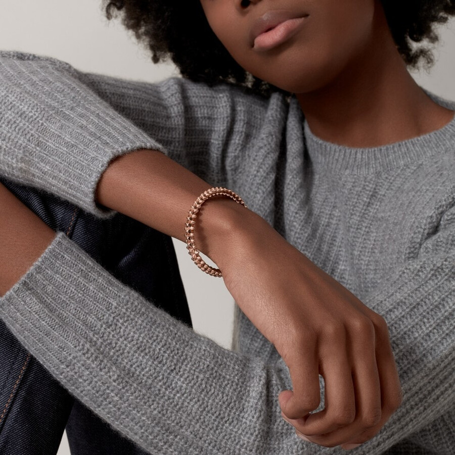 clash de cartier bracelet medium model