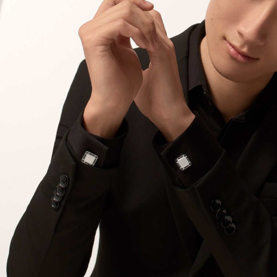 santos de cartier cufflinks