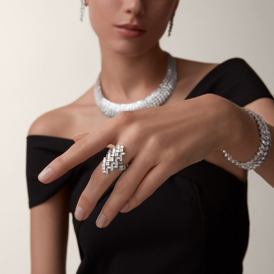 reflection de cartier earrings diamonds