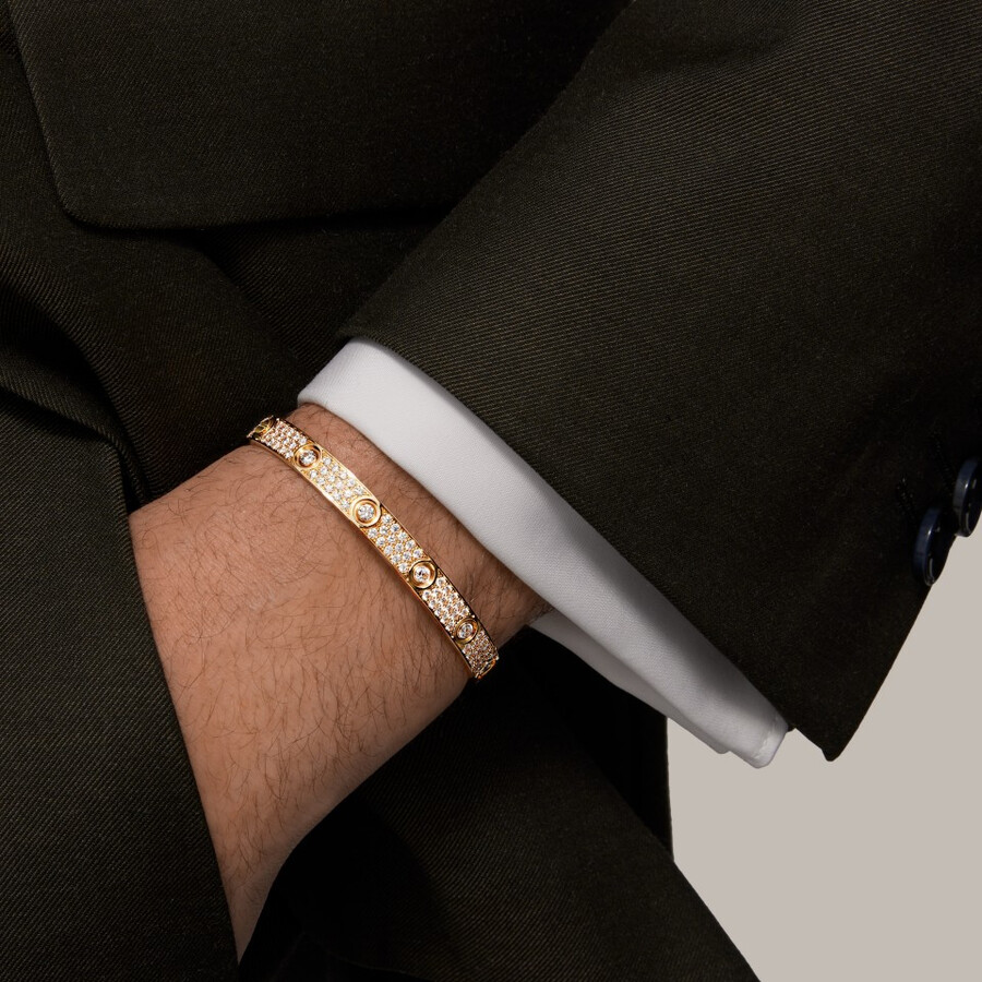 love bracelet classic model paved 10 diamonds
