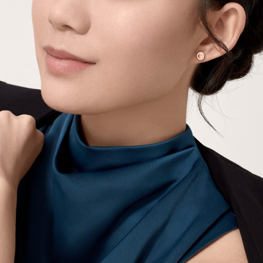 love stud earrings