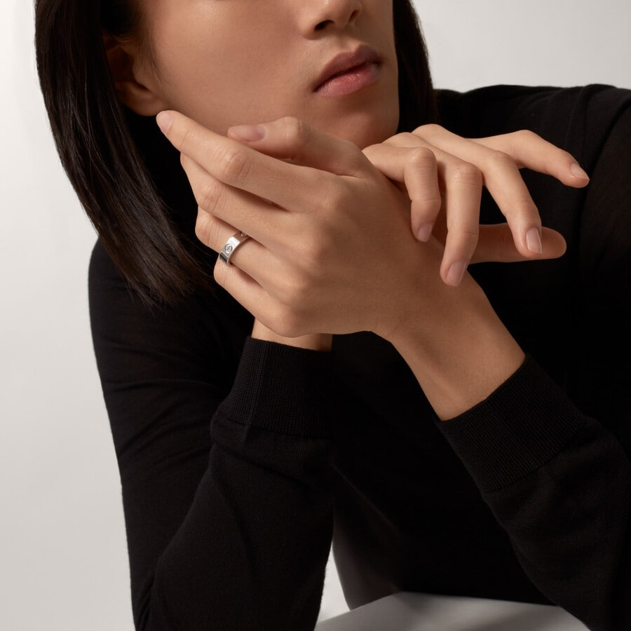 love ring classic model 3 diamonds