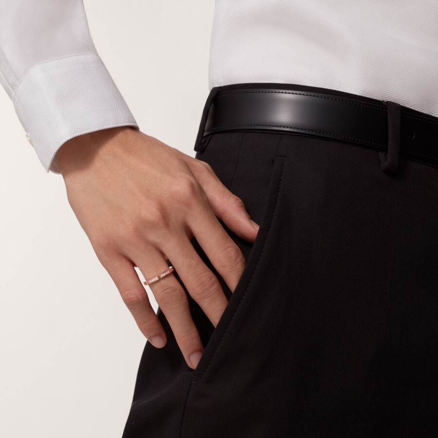 maillon panthère wedding band half-paved