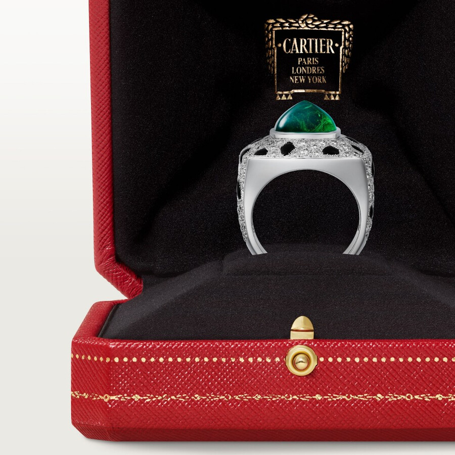 panthère de cartier ring sugarloaf-cut emerald large model paved