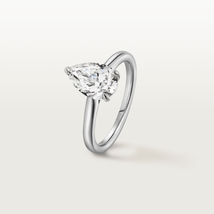 1895 solitaire pear-shaped diamond