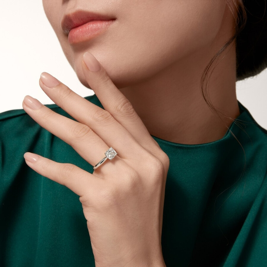 1895 solitaire cushion-cut diamond
