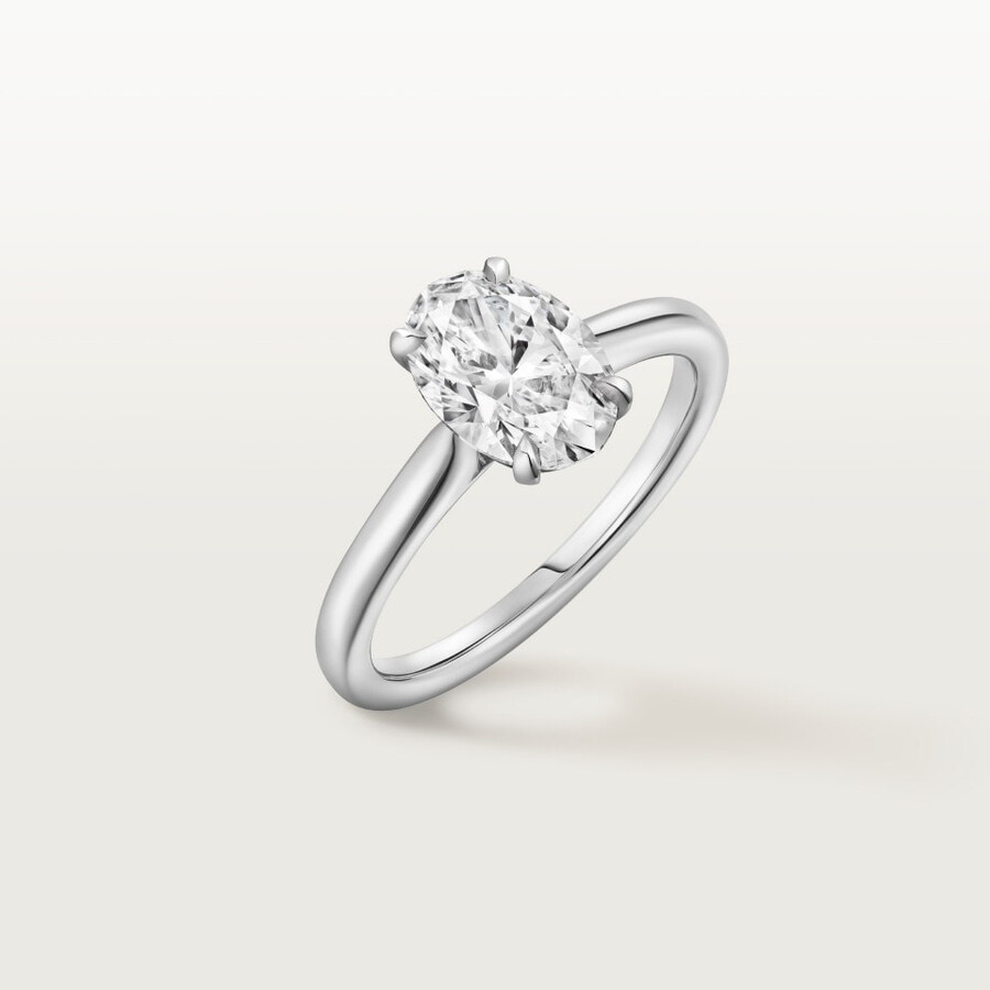1895 solitaire oval-cut diamond