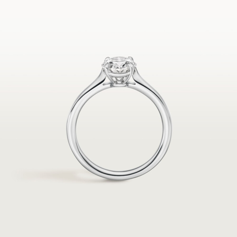 1895 solitaire oval-cut diamond