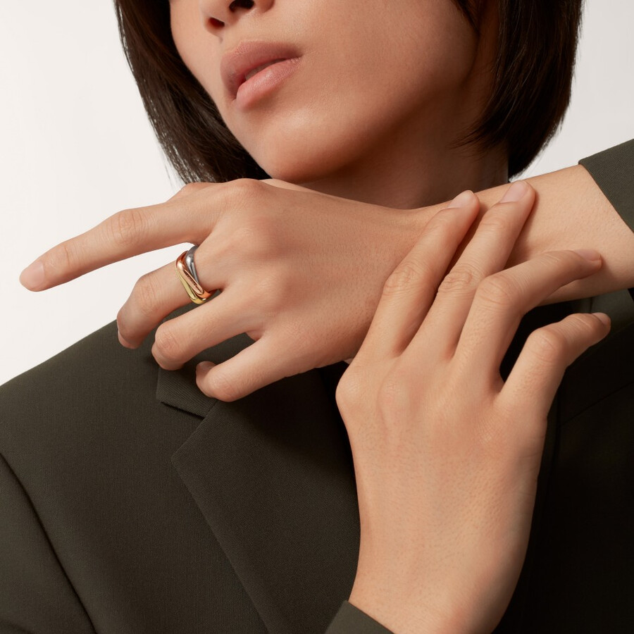 trinity ring cushion-shaped classic model